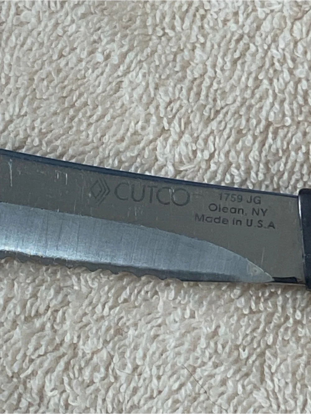 Cutco Black Serrated Table Knife